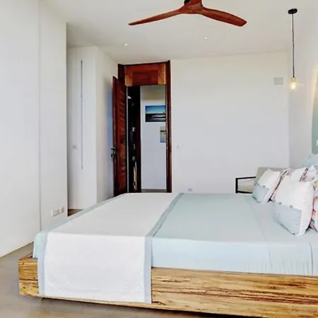 Friesen Apartment *